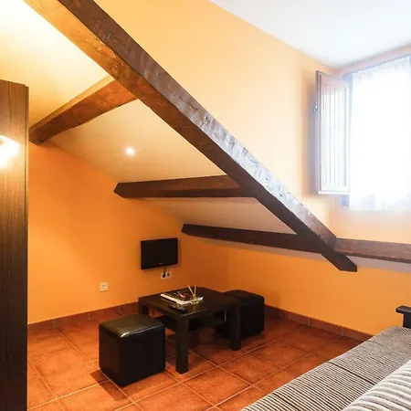 De Herminia Apartament Manzaneda (Asturias)